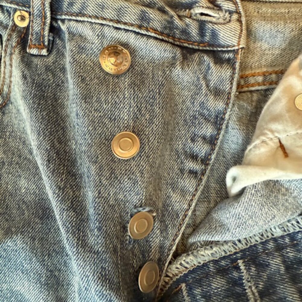 Pre-loved Princess Polly Straight Leg Jean in Light Wash - Size 2 - Picture 4 of 6